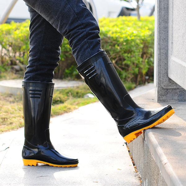 Men Protective Rain Boots Workplace Kitchen Waterproof Anti-skip Anti-oil Labor Shoes Male Rainy Car Washing Men's Shoes